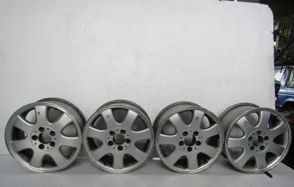 Mercedes-Benz CLK A208 C208 R16 alloy rim 2084010702