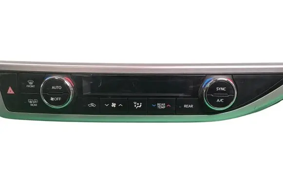 Toyota Highlander XU50 Climate control/heater control trim 554200E170 559000E400
