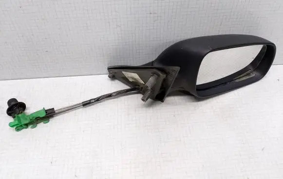 Skoda Octavia Mk1 (1U) Manual wing mirror 1U1857502B 010137