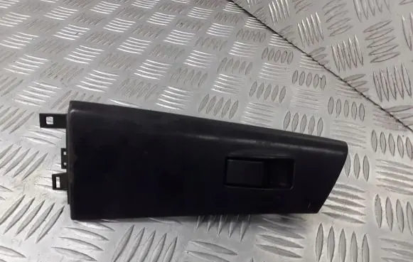Toyota Corolla E120 E130 Quarter vent window switch 74231-02300