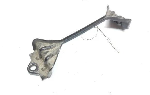 Battery bracket