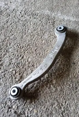 Dodge Challenger Rear control arm 68210525AA