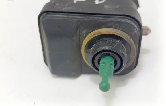 Volvo S60 Headlight level adjustment motor 