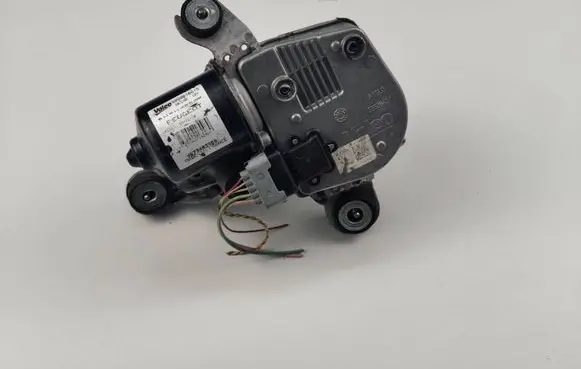 Peugeot RCZ Wiper motor 9673483980