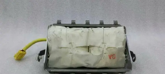 Mitsubishi Lancer X Passenger airbag 7030A060