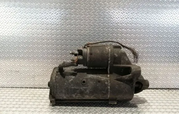 Opel Vivaro Starter motor 7700116260C 10L50043BK