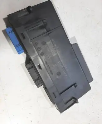 BMW 3 E90 E91 Comfort/convenience module 532538G00 5576512476 9247472