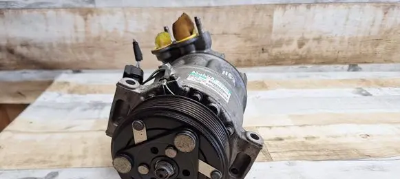 Volvo V40 Air conditioning (A/C) compressor (pump) 031651033B4 31291251