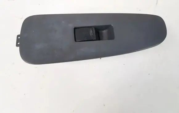 Toyota Previa (XR30, XR40) II Electric window control switch 76A047