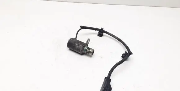Volvo V60 Camshaft vanos timing valve 30757801