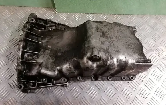 Volkswagen Golf IV Oil sump 06B103603G