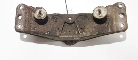 BMW 7 E65 E66 Engine mounting bracket 026754617