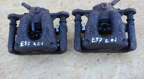 BMW 1 E81 E87 Front brake caliper B2078AA42