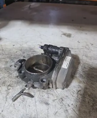 Mercedes-Benz S W220 Throttle valve 0205003046
