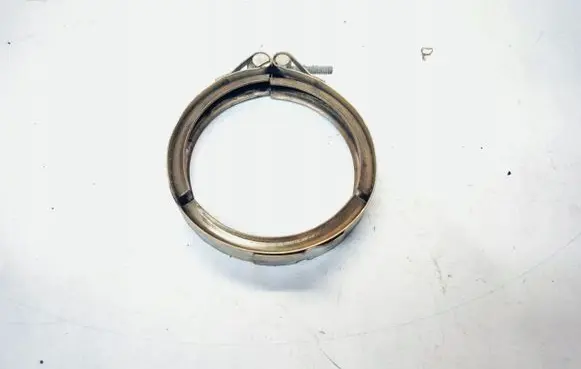 Audi A4 S4 B9 Muffler pipe connector clamp 05L131455COK