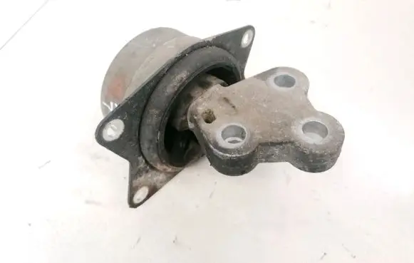 Opel Signum Engine mount bracket