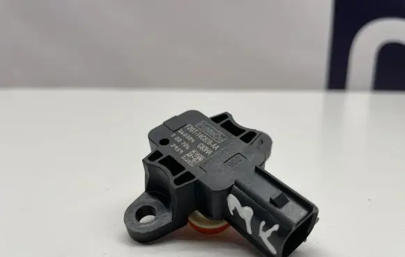Ford Mondeo MK V Airbag deployment crash/impact sensor F2GT14C676AA