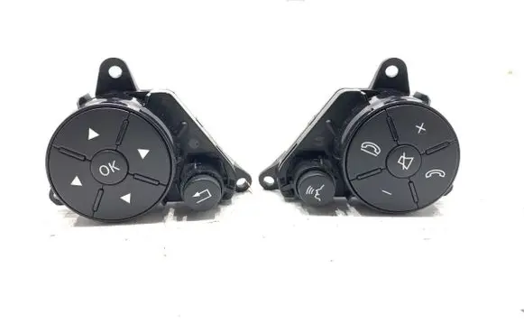 Mercedes-Benz GLK (X204) Steering wheel buttons/switches 