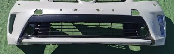Toyota Prius (XW30) Front bumper 52119-47510