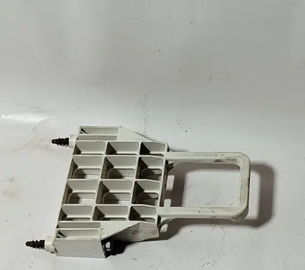 Battery bracket