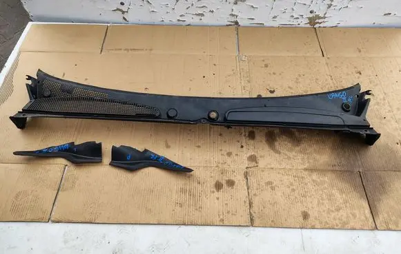 Wiper trim