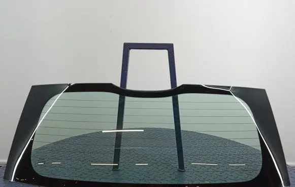 Nissan Note (E11) Rear windscreen/windshield window 