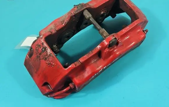 Front brake caliper