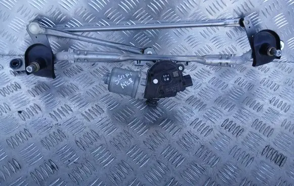 Suzuki Swift III Front wiper linkage and motor 3811052R00