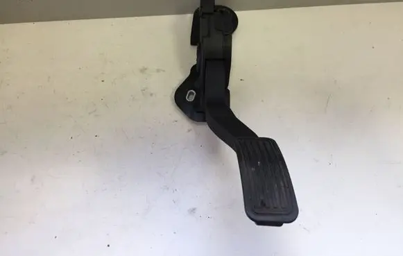 Mazda 6 Accelerator throttle pedal 6PV93337001
