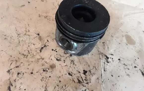 Dodge Avenger Piston NOCODE