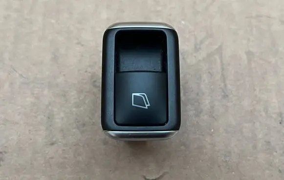Mercedes-Benz GLS X166 Electric window control switch A1668200210