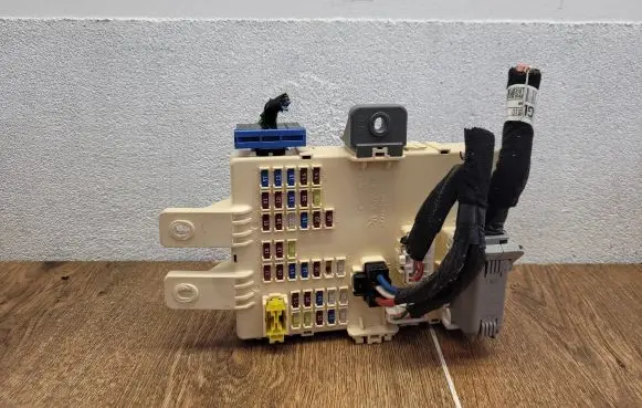 KIA Sportage Fuse module 919503W040 11225024