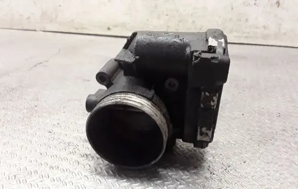 Volvo S60 Throttle valve 8677866