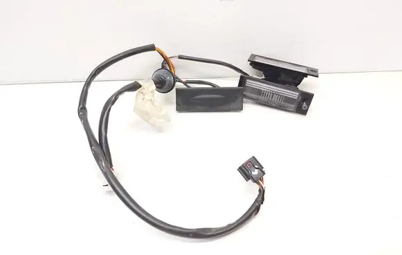 Hyundai Tucson TL Tailgate opening switch 