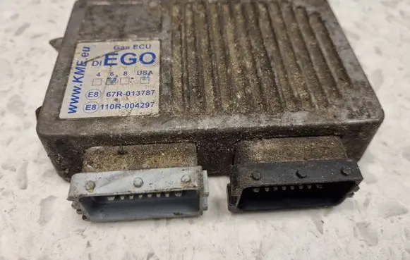 Audi A6 S6 C4 4A LP gas control unit module 67R013787 110R004297