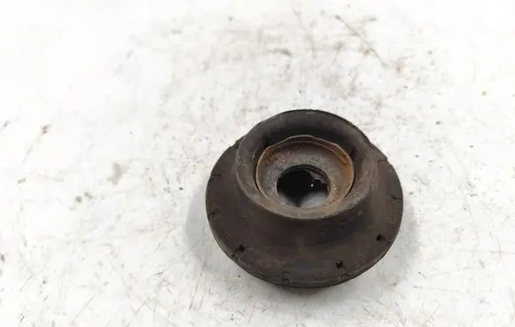 Volkswagen PASSAT B4 Coil spring mount 357412331A