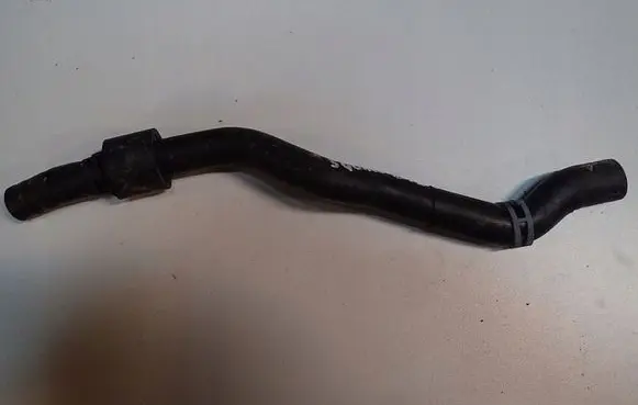 Volkswagen PASSAT B8 Engine coolant pipe/hose 5Q0122101BL