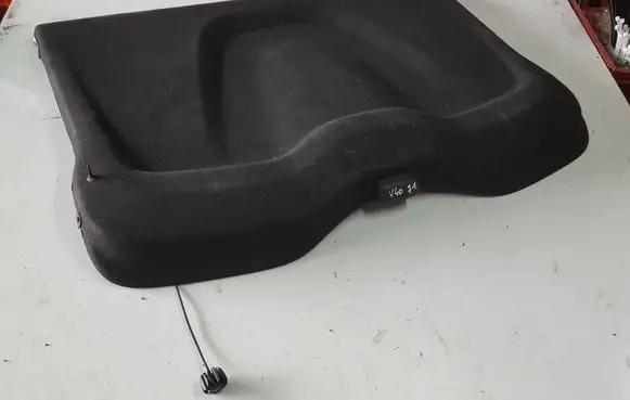 Volvo V40 Parcel shelf 