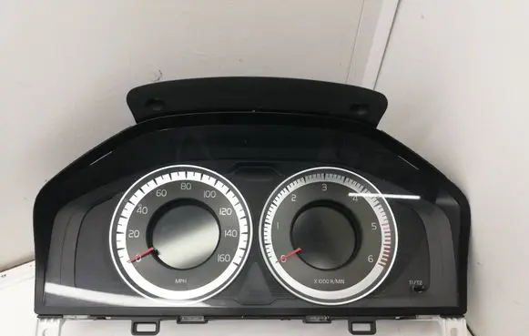 Volvo V70 Speedometer (instrument cluster) 31327584aa