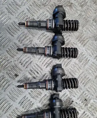 Fuel injectors set