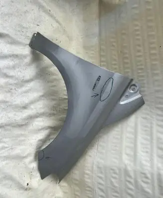 Mercedes-Benz B W246 W242 Fender A2468810201