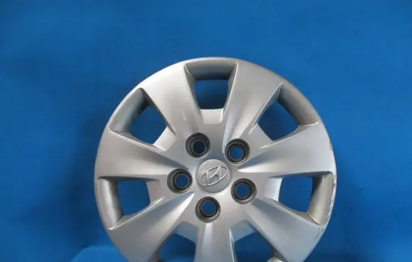 Hyundai i30 R15 wheel hub/cap/trim 529602L000 55VX15