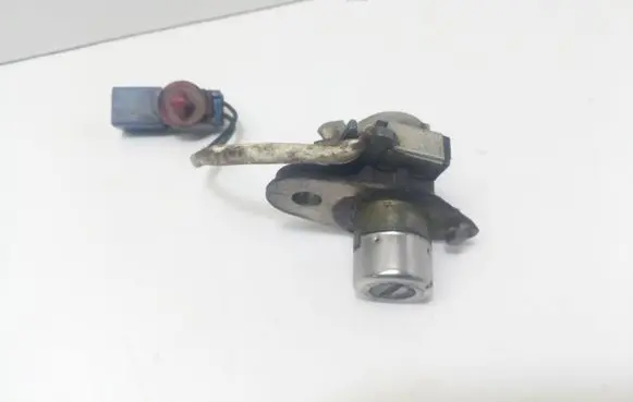 Rover 620 Tailgate exterior lock 