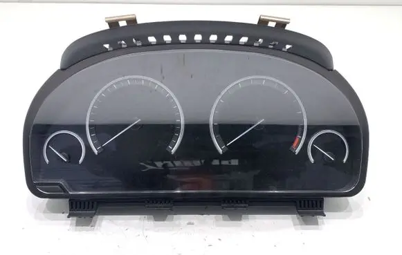 BMW X3 F25 Speedometer (instrument cluster) 6802323