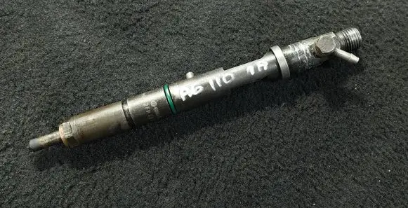 Audi A6 S6 C5 4B Fuel injector 059130201 043213381