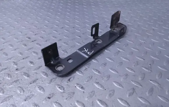 Jaguar I-Pace Fender mounting bracket J9D316E129AB