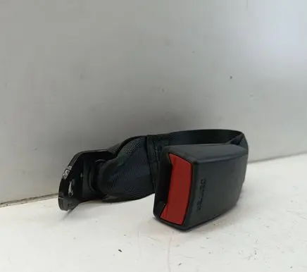 Hyundai i40 Middle seatbelt buckle (rear) 