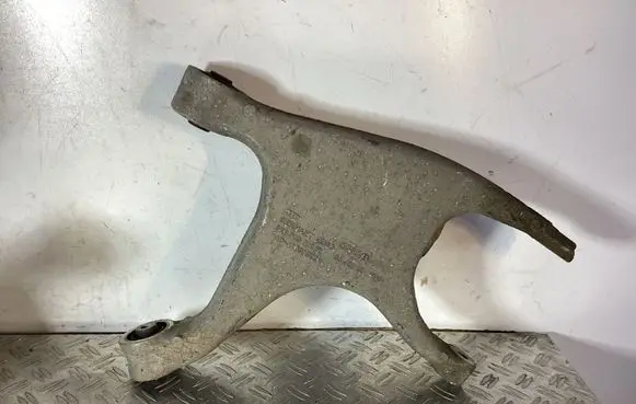 Porsche Macan (95B) Rear upper control arm/wishbone 8R0505312F