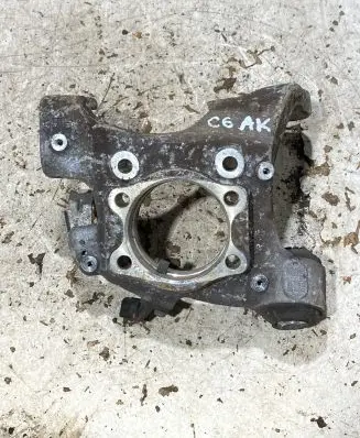 Audi A6 S6 C6 4F Rear wheel hub spindle/knuckle 