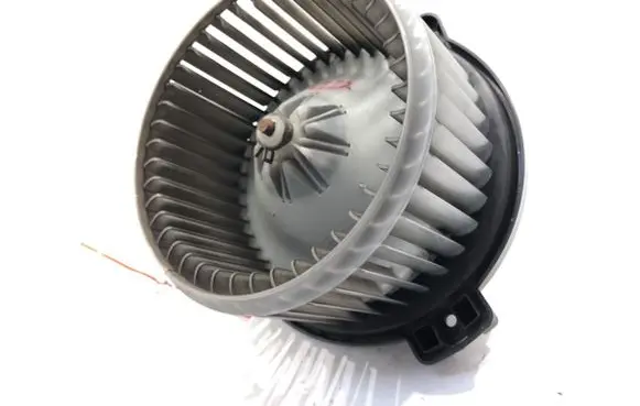 Toyota Corolla Verso E121 Heater fan/blower 016070-0610
